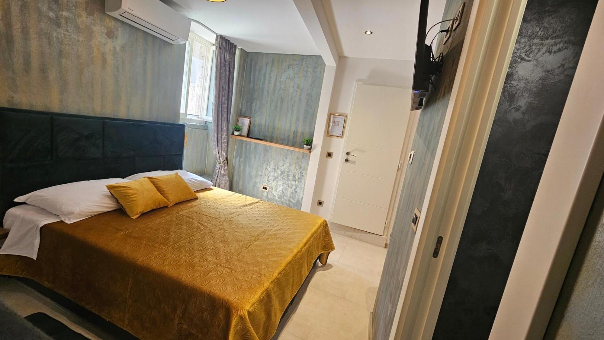 Dc II Downtown Apartment Ровінь Номер фото
